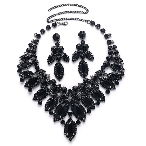 European And American Luxury Leaf Necklace Suit